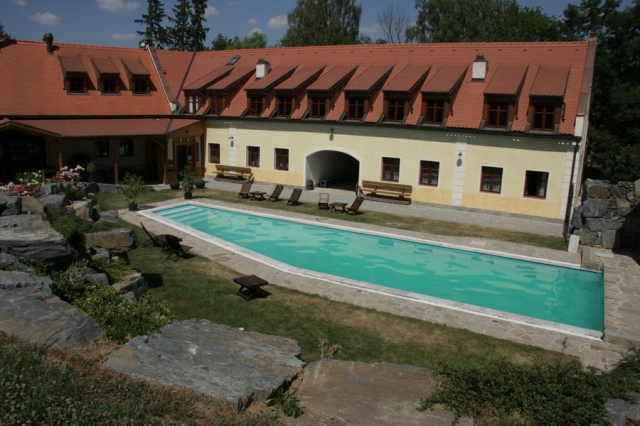 Hotel a restaurace Všetice